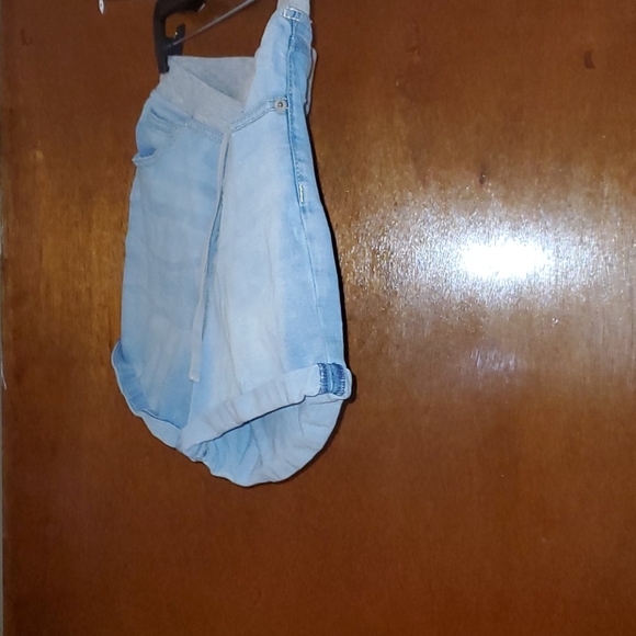 Short pant - Picture 3 of 3